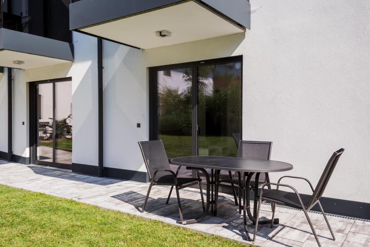 Moderne Wohnung Mit Terrasse Innsbruck Exterior photo